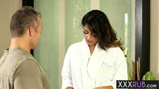 ���েক্সি, খোকামনি, সোফিয়া লিওন নতজানু এবং গ্রস্ত, শিশ্ন, পরে, ম্যাসেজ