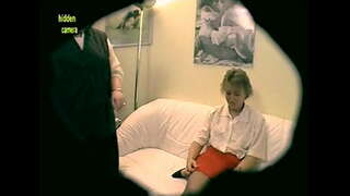 2 girls Found खेल्न एक गुदा खेलौना! Amateurcommunity.xxx