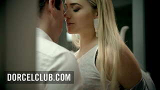 Sex ngākau ki te whakapaipai, te wahine Mia Malkova