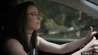 Casey Calvert shkoi për të marr e saj gjëra nga ish e saj