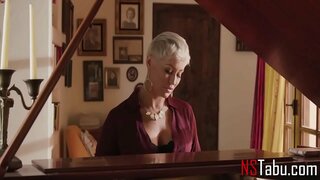 Kvinna I Huset Spela När Man Är Borta-Ryan Keely, Gina Valentina