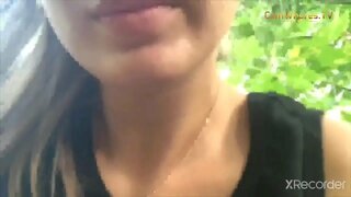 Mujer sabrosa se graba tocandose ga publico